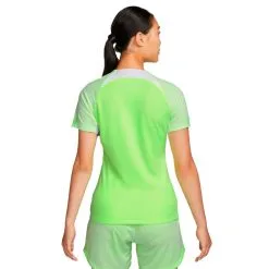 Camiseta Nike Dri-Fit Strike Mujer 7 Camiseta Nike Dri-Fit Strike Mujer -Botas de fútbol comercio camiseta nike dri fit strike top mujer ghost green white black 1