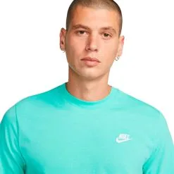 Camiseta Nike Sportswear Club -Botas de fútbol comercio camiseta nike sportswear club light menta 2