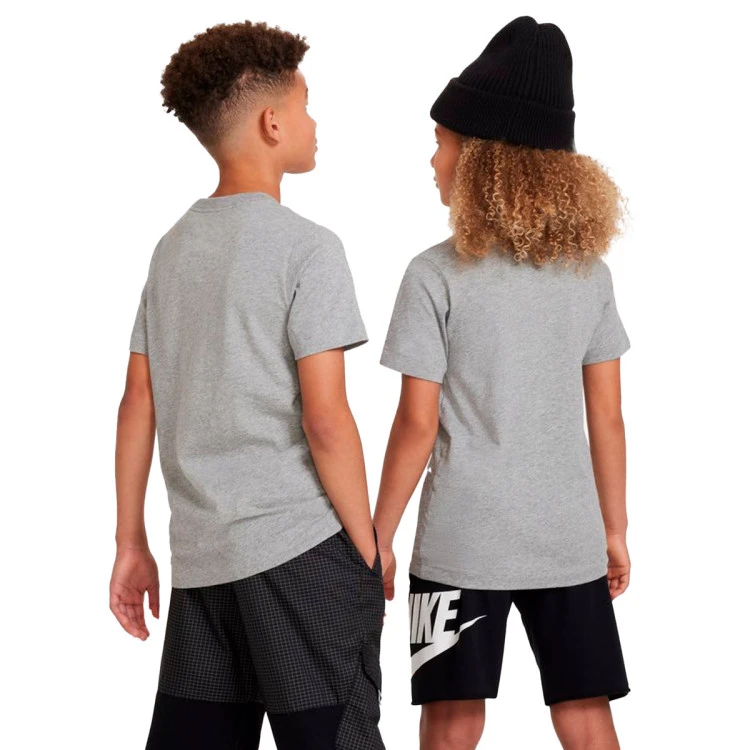 Camiseta Nike Sportswear Core Brandmark 1 Niño 4 Camiseta Nike Sportswear Core Brandmark 1 Niño - Imagen 2