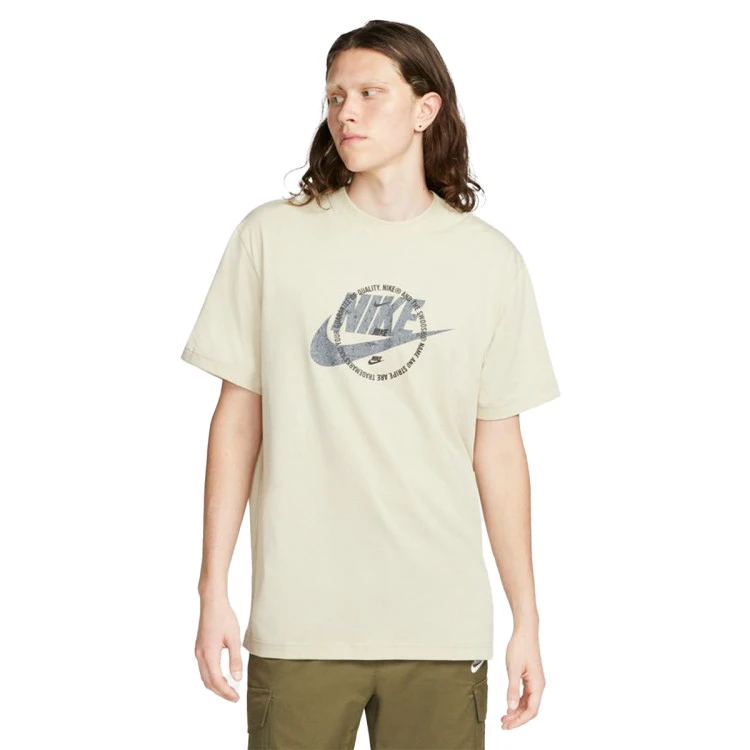 Camiseta Nike Sportswear Graphic 3 Camiseta Nike Sportswear Graphic