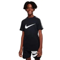 Camiseta Nike Sportswear Repeat Swoosh Niño