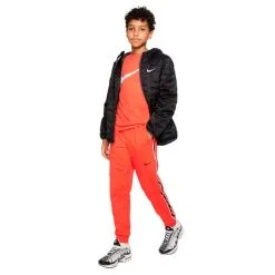 Camiseta Nike Sportswear Repeat Swoosh Niño -Botas de fútbol comercio camiseta nike sportswear repeat swoosh nino crimson white 3