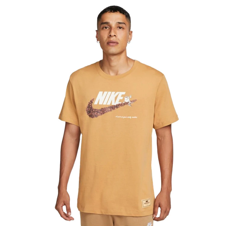 Camiseta Nike Sportswear SoleCafe 3 Camiseta Nike Sportswear SoleCafe