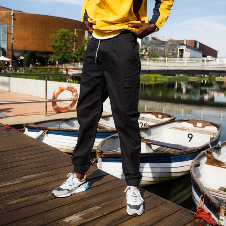 Pantalón Largo New Balance Athletics Woven Cargo 5 Pantalón Largo New Balance Athletics Woven Cargo - Imagen 3