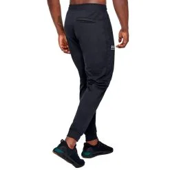 Pantalón Largo Under Armour Pantalón De Jogging Sportstyle -Botas de fútbol comercio pantalon largo under armour pantalon de jogging sportstyle black 4