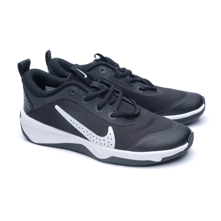 Zapatilla Nike Omni Multi-Court Niño 3 Zapatilla Nike Omni Multi-Court Niño